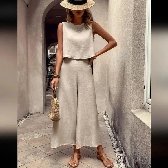 Solid Color Round Neck Vest And Wide Leg Pants Two Piece Set - Picture 1 of 6